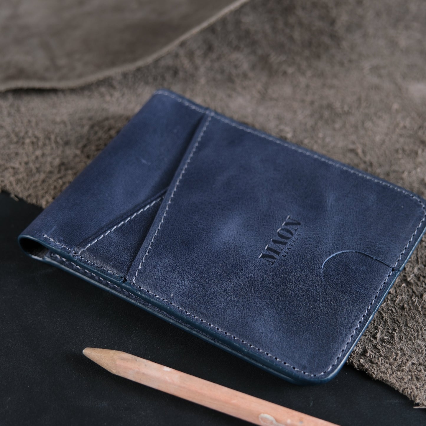 Altay Minimalist Genuine Leather Wallet
