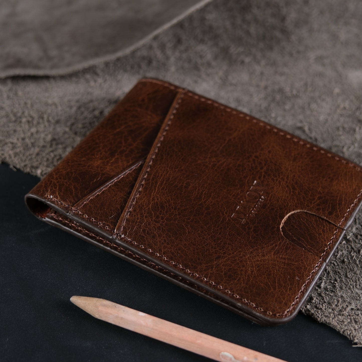 Altay Minimalist Genuine Leather Wallet