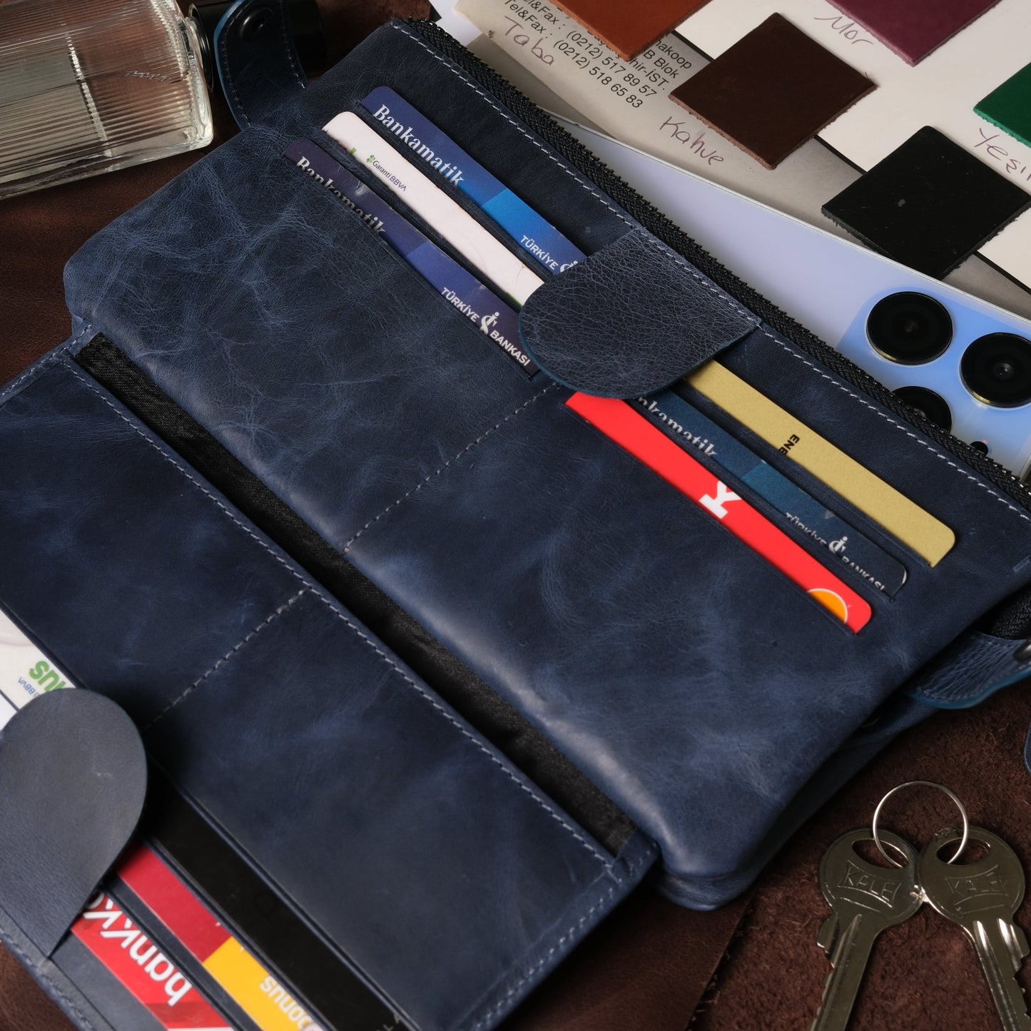 Roma Unisex Leather Clutch Wallet with Phone Slot