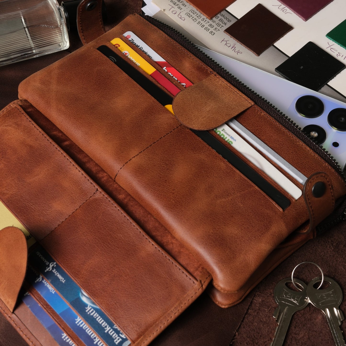 Roma Unisex Leather Clutch Wallet with Phone Slot