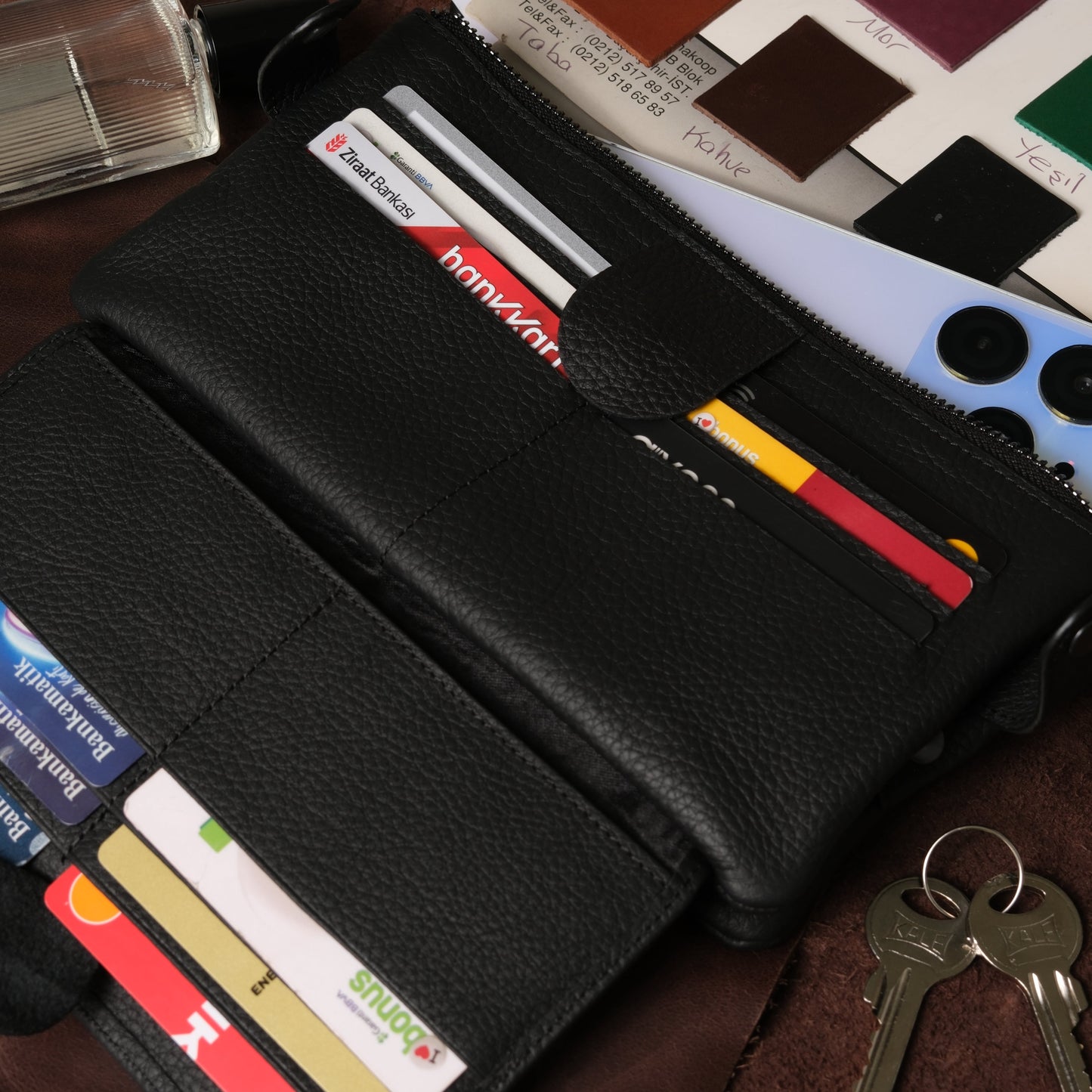 Roma Unisex Leather Clutch Wallet with Phone Slot