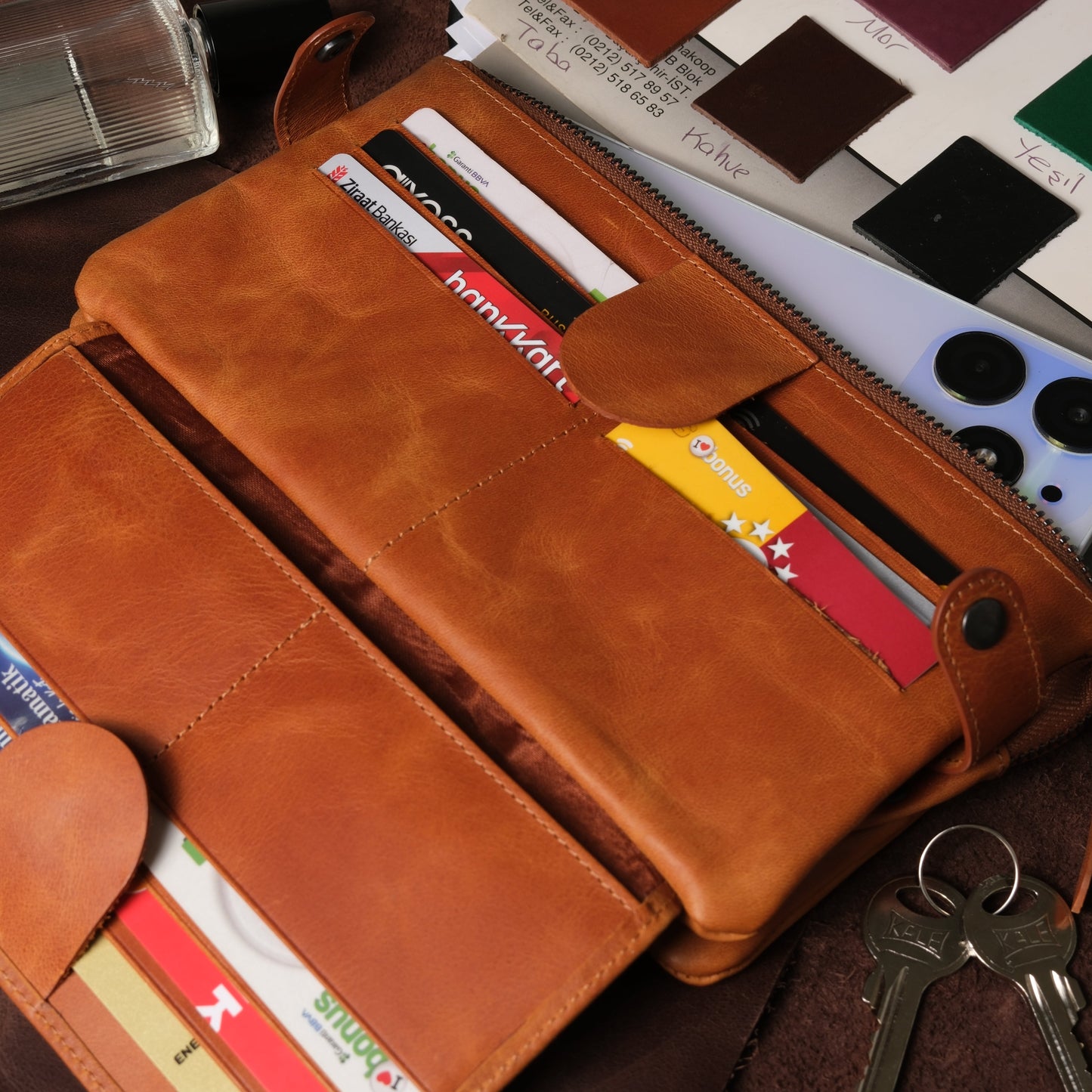 Roma Unisex Leather Clutch Wallet with Phone Slot