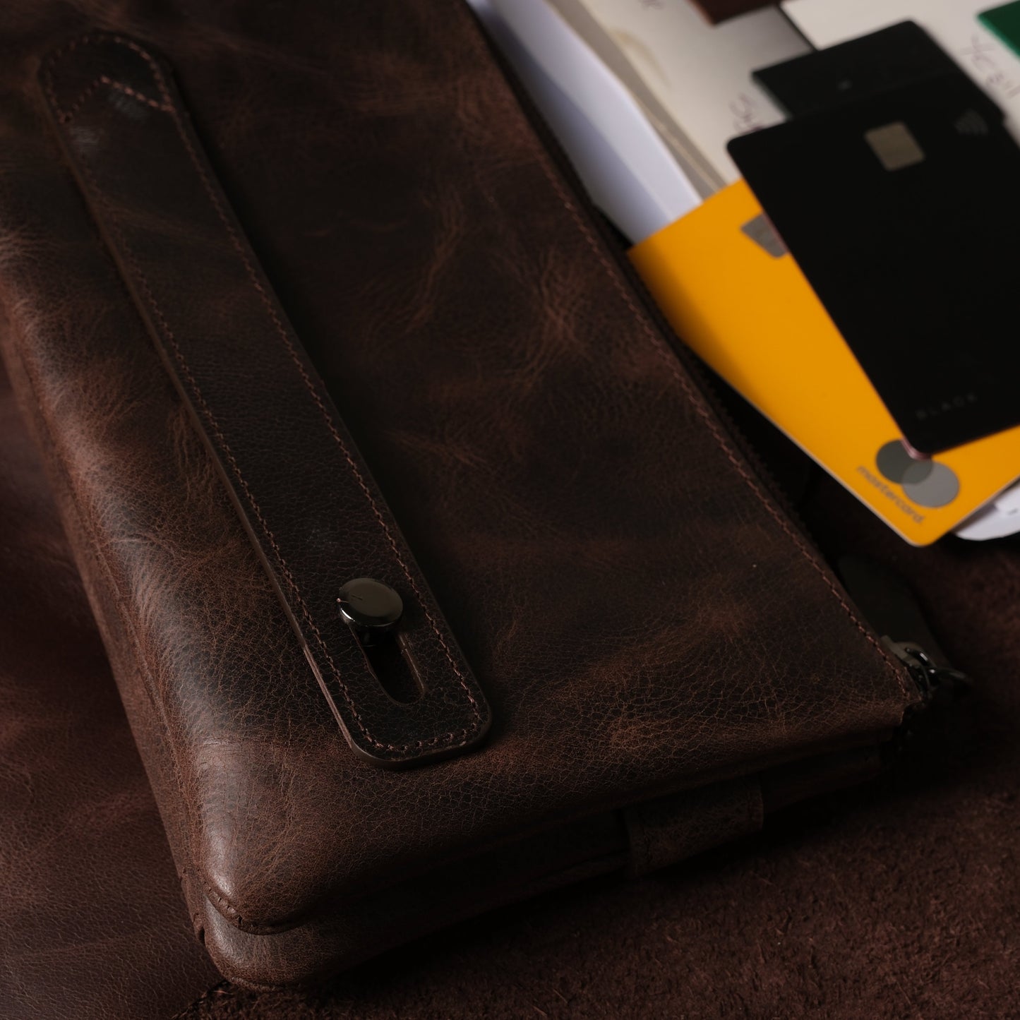 Roma Unisex Leather Clutch Wallet with Phone Slot