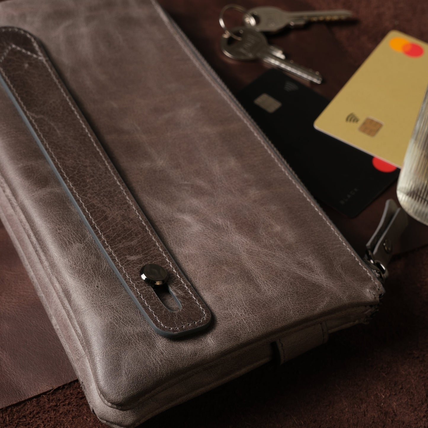 Roma Unisex Leather Clutch Wallet with Phone Slot